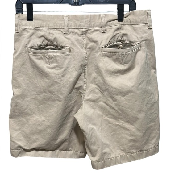 L.L. Bean Men's Tan Shorts Size 32W - Picture 12 of 13